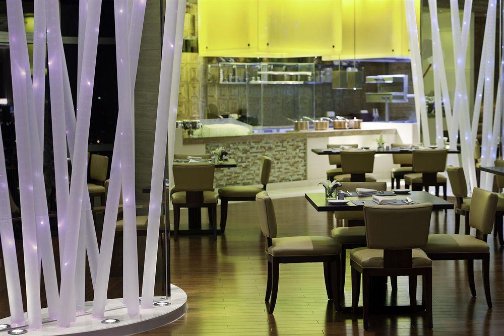 The Westin Nanjing Xuanwu Lake Exterior foto