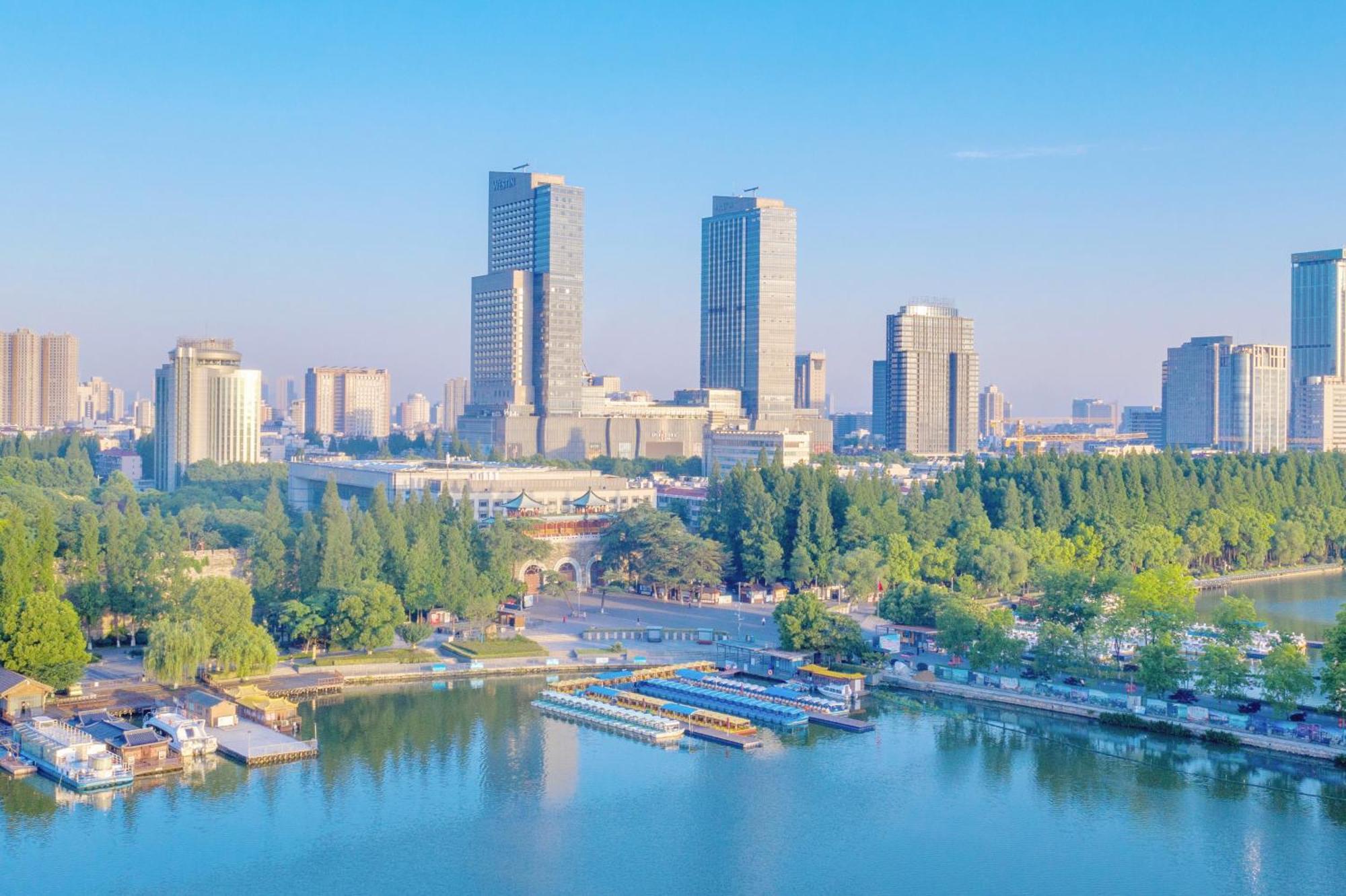 The Westin Nanjing Xuanwu Lake Exterior foto