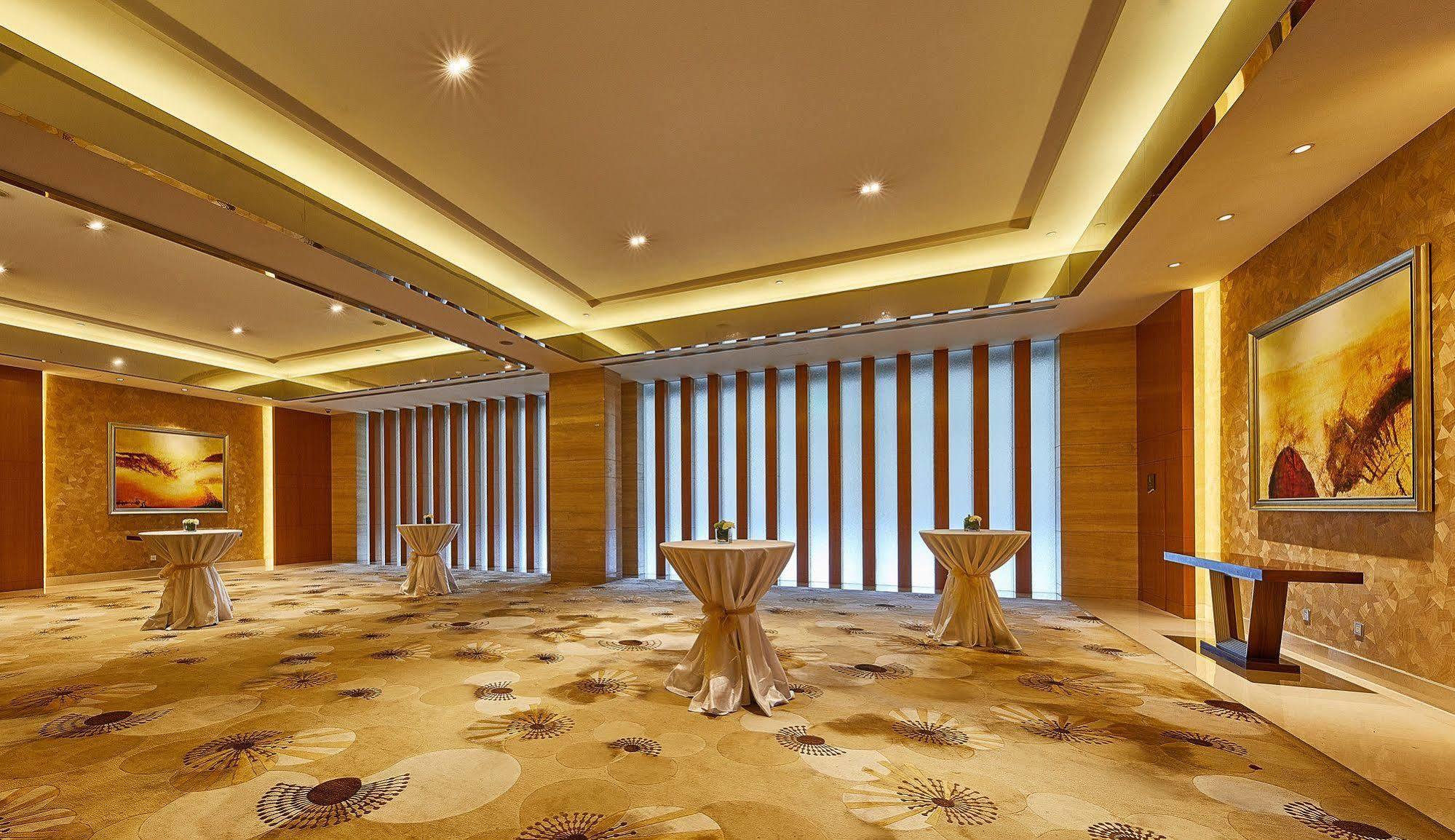The Westin Nanjing Xuanwu Lake Exterior foto