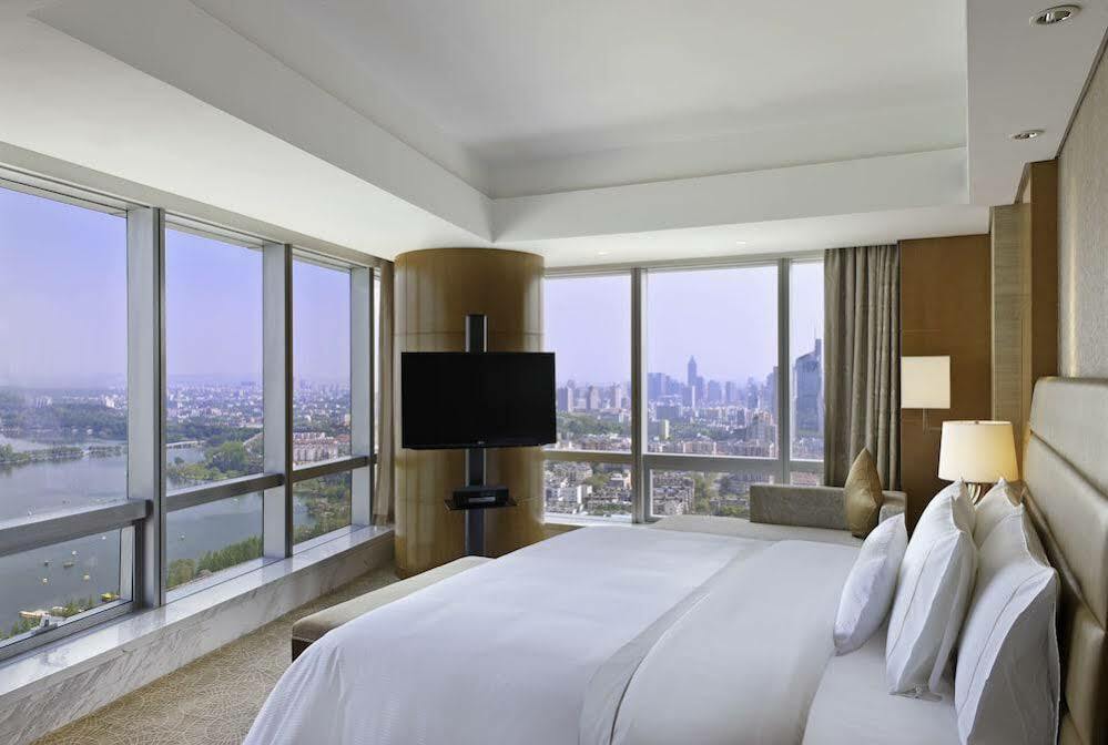 The Westin Nanjing Xuanwu Lake Exterior foto