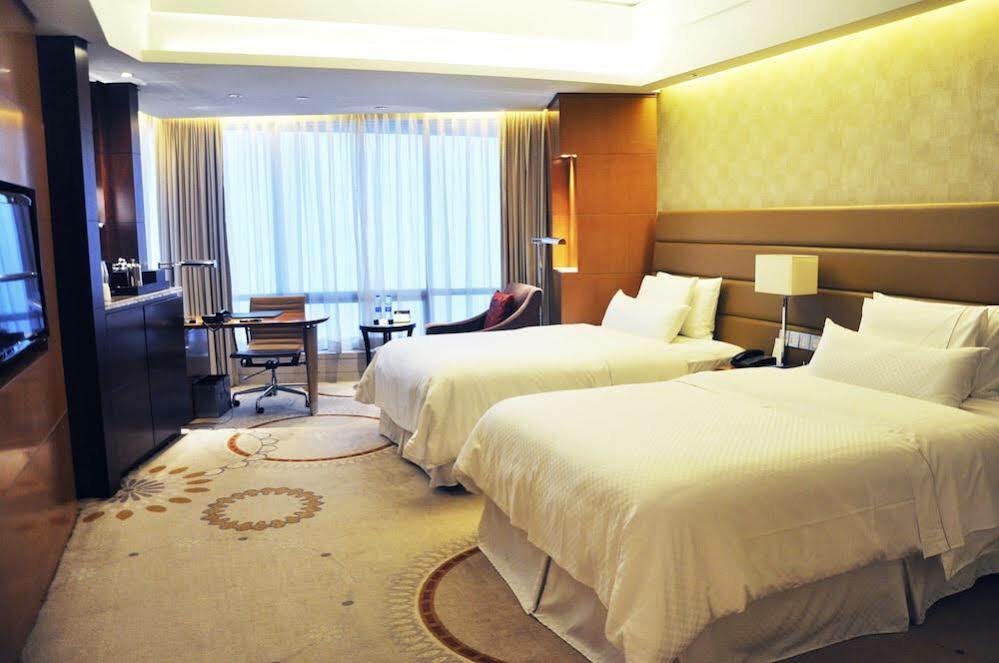 The Westin Nanjing Xuanwu Lake Exterior foto